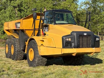 Main image Caterpillar 740B